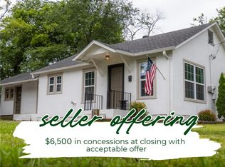 810 W Elgin St, Siloam Springs, AR 72761