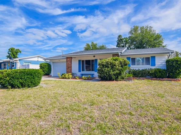 11319 70th Ter, Seminole, FL 33772