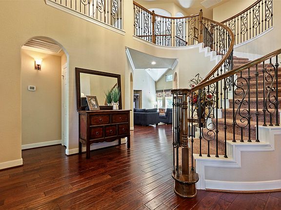 4th image of 8707 Rosehedge Terrace Way