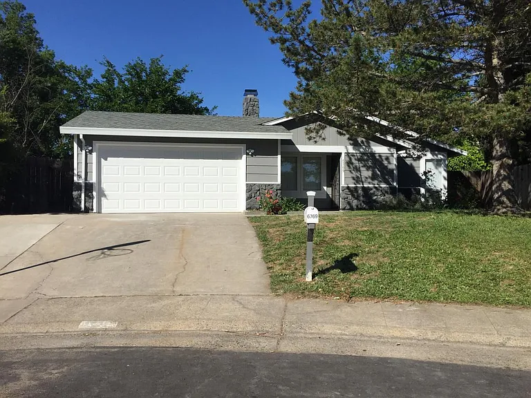 6769 Sugar Maple Way — Photo 2