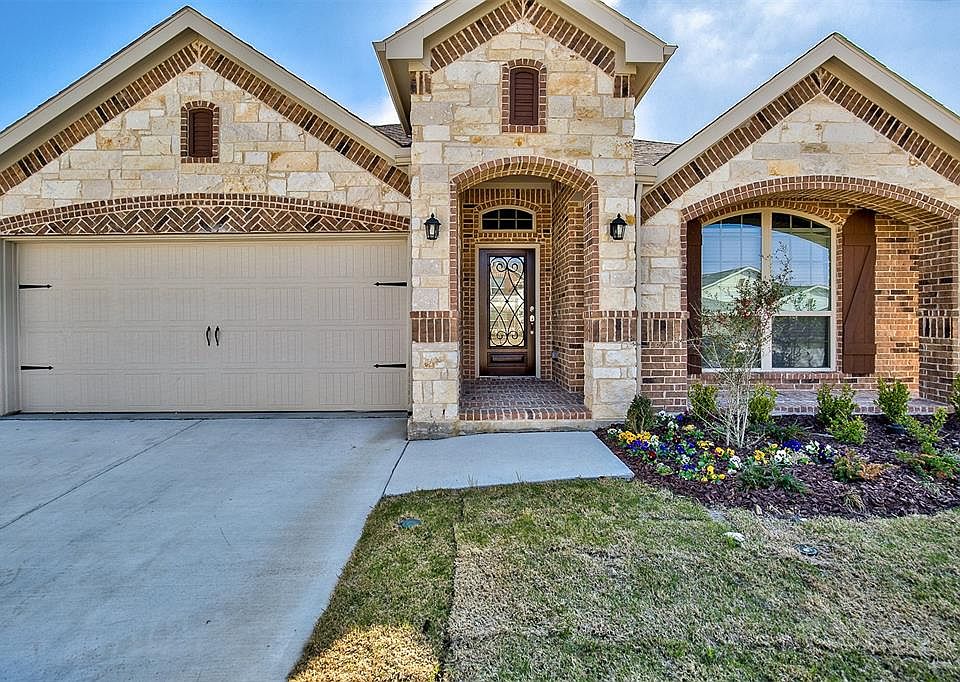1st image of 336 Gladstone Cir