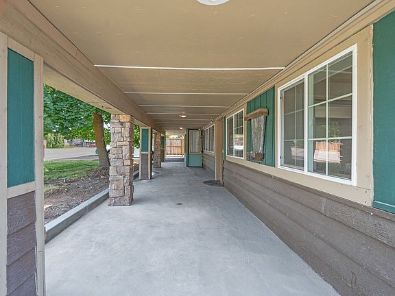 4th image of 14428 E Wellesley Ave