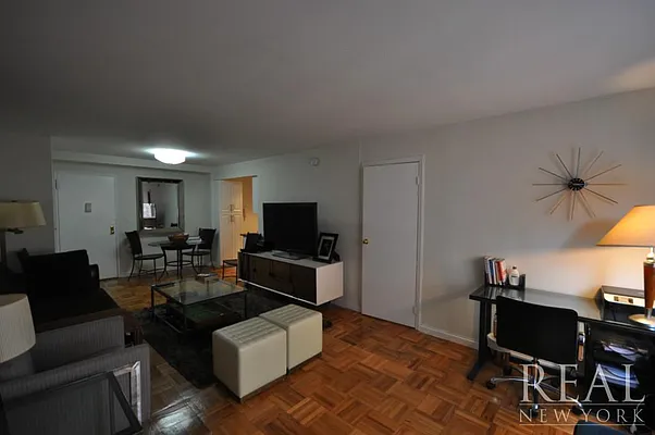 Rented by REAL New York | media 12