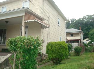 105 Duquesne Ave, Dravosburg, PA
