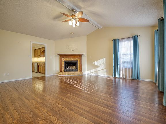 4th image of 2522 Winnwood Cir