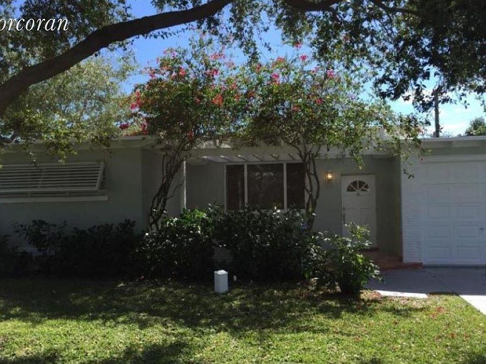 1st image of 230 Santa Lucia Dr