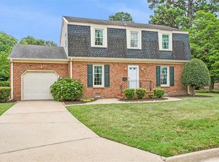 4 Belle Meade Ct, Newport News, VA 23602