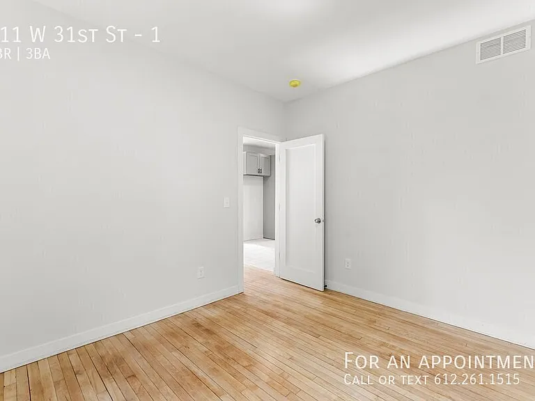 911 W 31st St #1 — Photo 17