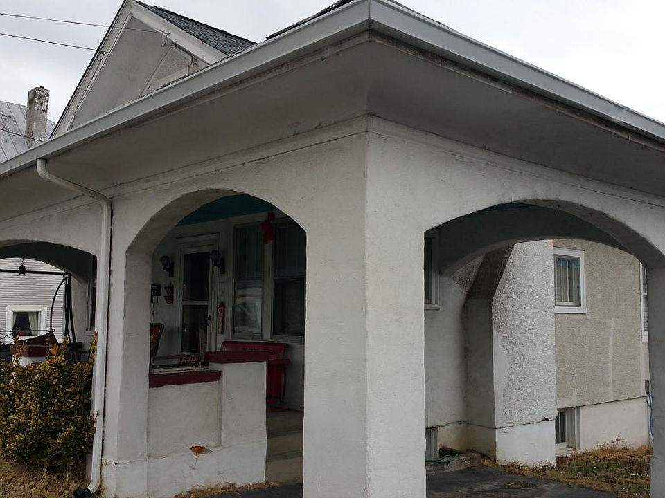 2nd image of 116 Washington Ave
