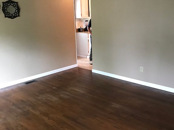 4th image of 2506 Maverick Ln