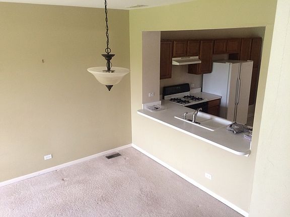 2nd image of 7454 Grandview Ct #7454