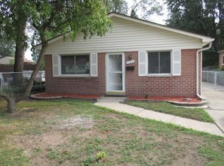 31469 Fairchild St, Westland, MI 48186
