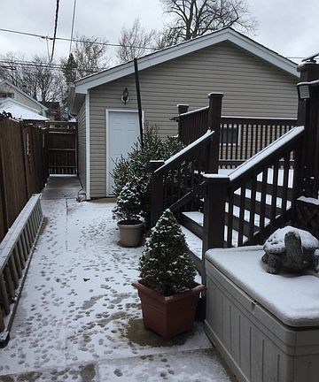 2nd image of 5230 W Berenice Ave