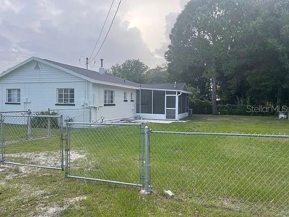 3rd image of 1901 W SAINT CONRAD STREET