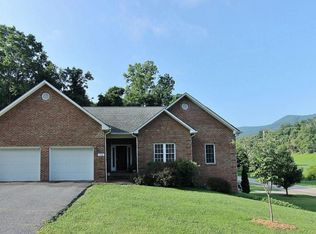 152 Upland Dr, Salem, VA 24153