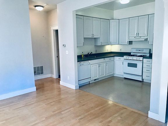 3rd image of 96 Carmel St
