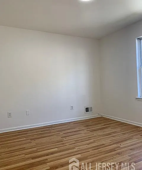 1184 Union St #3 — Photo 3