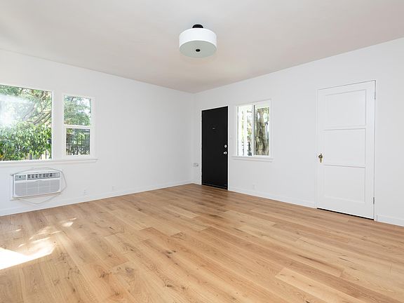 5th image of 9025 Rangely Ave