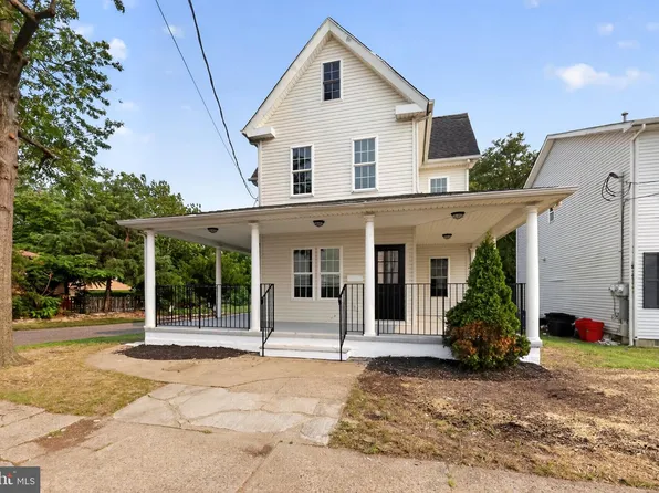 700 Clonmell Rd, Paulsboro, NJ 08066