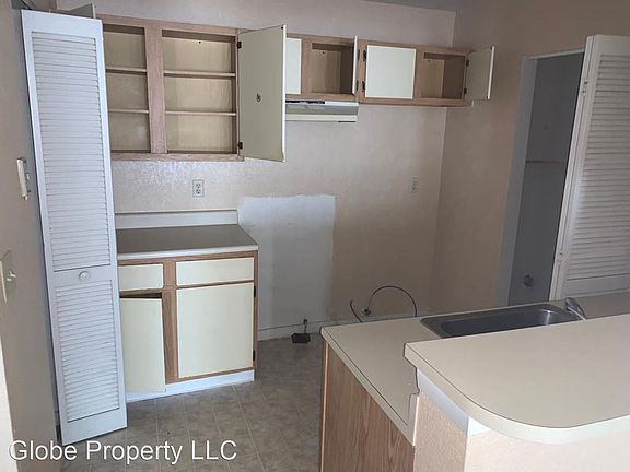 3rd image of 11544 Westwood Blvd