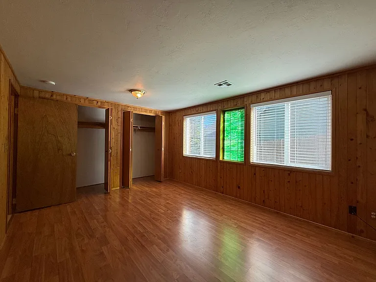 282 Sheridan St — Photo 10