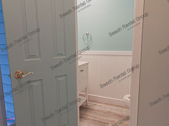 5th image of 33 Shadow Moss Pl #33