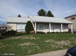 715 Long Ln, Chambersburg, PA
