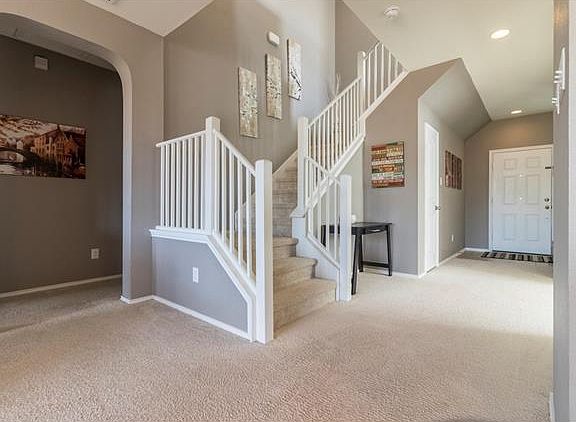 3rd image of 5828 Sardinia Dr