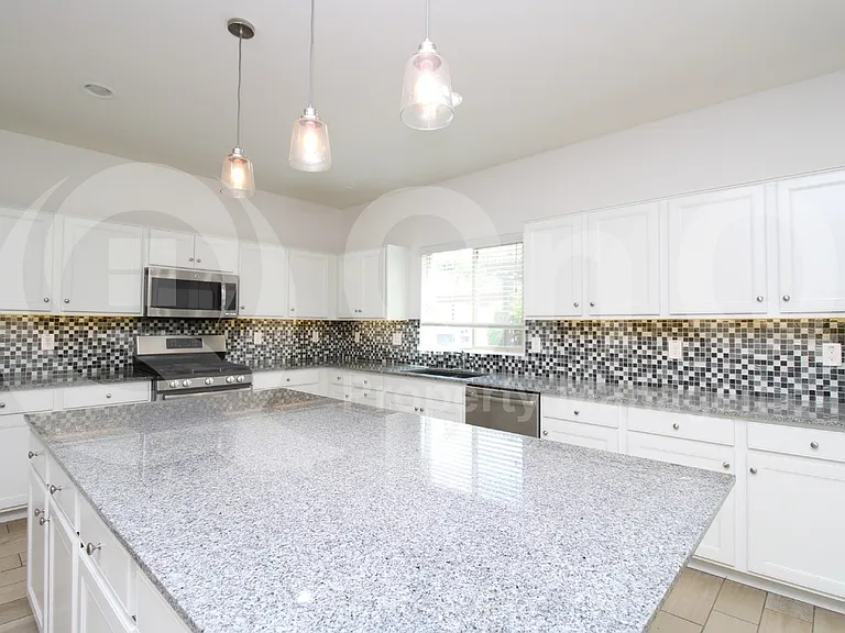 2751 E Mews Rd — Photo 2