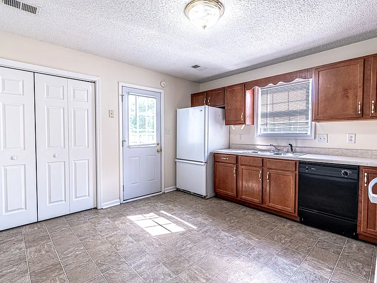 316 Audrea Ln — Photo 8