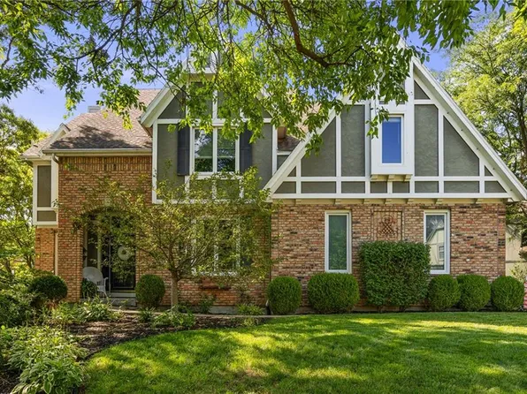 19070 W 115th Ter, Olathe, KS 66061
