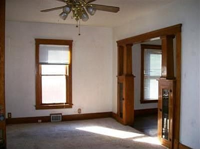 2nd image of 426 W 21st St