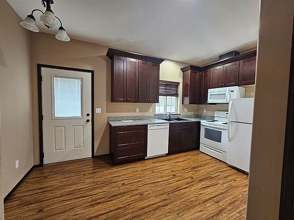 5th image of 507 N Ruby St Unit 1