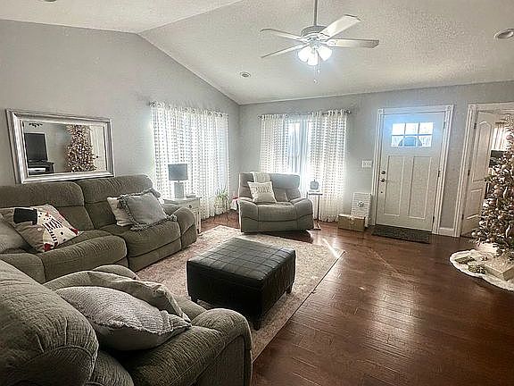 3rd image of 314 Bryant Blvd