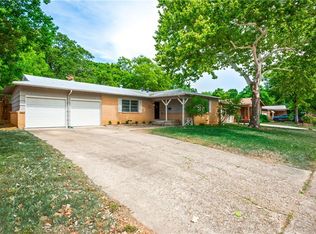1405 Ravenwood Dr, Arlington, TX 76013