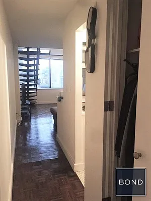 Rented by Bond New York | media 10