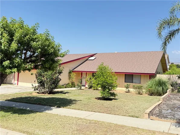 120 N La Salle St, Redlands, CA 92374