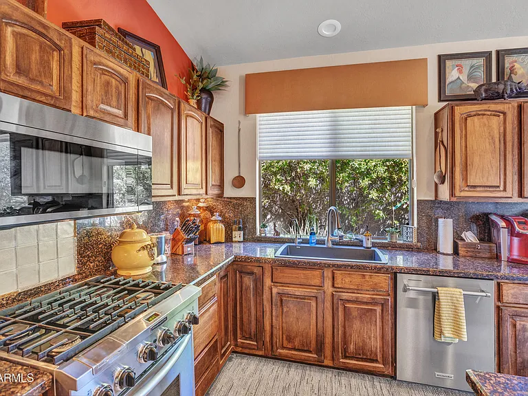 10655 E Acacia Dr — Photo 17