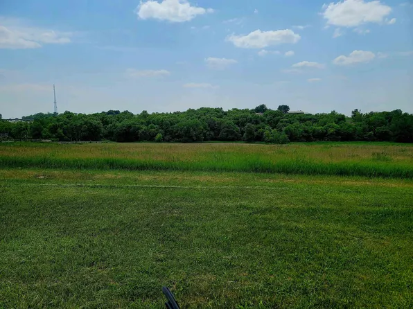 2008 Suffolk Rd, Oskaloosa, IA 52577