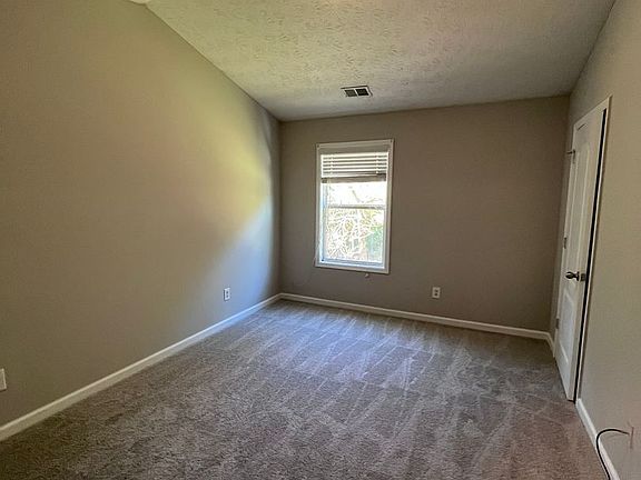 3rd image of 203 Green Bridge Ct