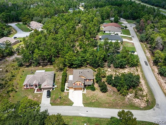 3rd image of 13 Crossandra Dr