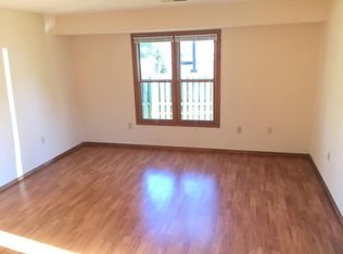 1905 S Ingram Mill Rd, Springfield, MO 65804
