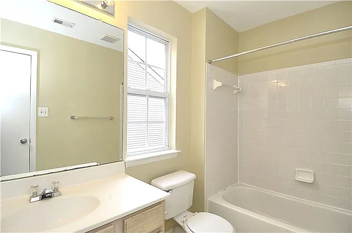 18113 Royal Bonnet Cir — Photo 11