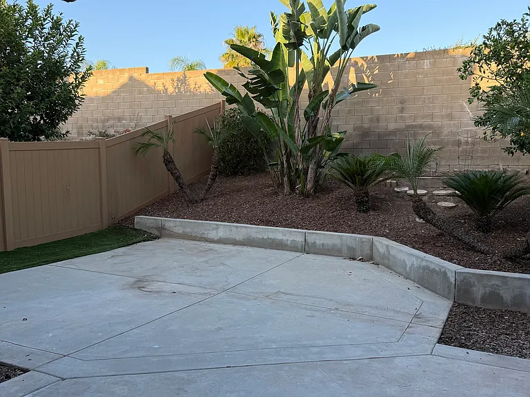 1020 Santiago Dr — Photo 11