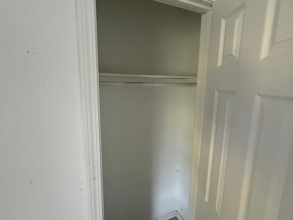 5th image of 3404 W Sylvania St APT B