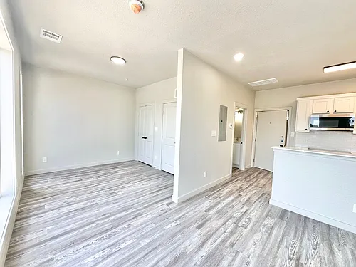 Floor plan 211