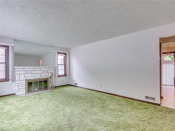 3rd image of 2720 Oak Park Blvd
