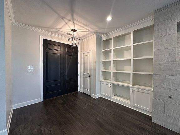 4th image of 7316 Flat Rock Ln