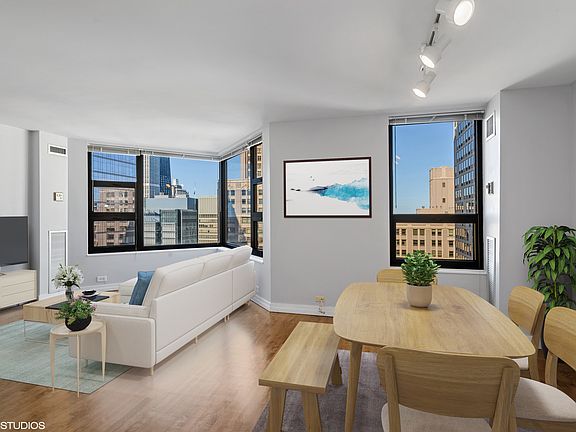 4th image of 401 E Ontario St APT 2305