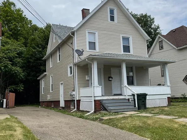 363- 4th Street Nw, 2325 4th St NW #Up, Canton, OH 44708